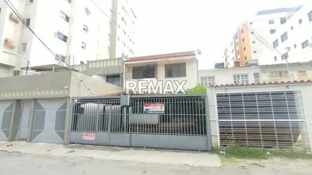 Casa Quinta de Oportunidad en Ubicación Exclusiva La Soledad