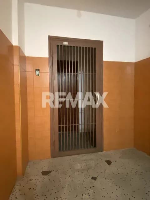 En Alquiler Apto Tipo Estudio (Av. Libertador)