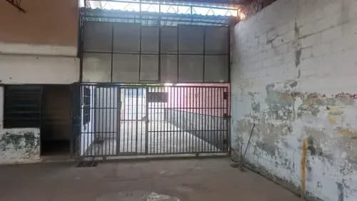 Veracasa Inmobiliaria Alquila Galpon En La Urbanización Santa Rosa Valencia Jlop