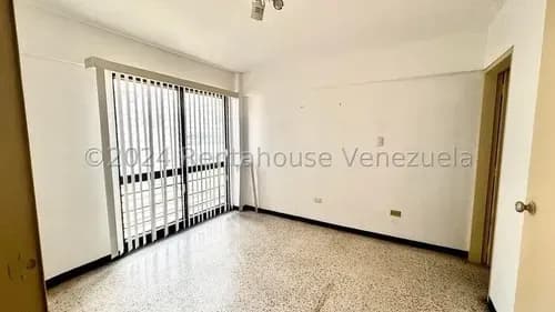 Oficina En Alquiler Chacaito 25-3983