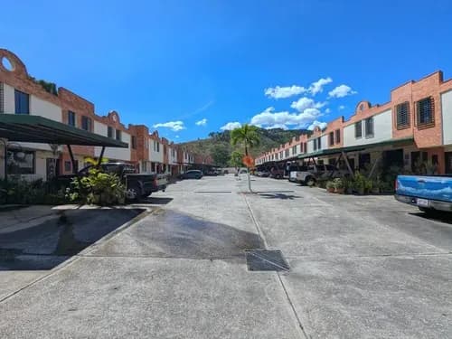 Townhouse En Res. Villas Del Norte Ii, Naguanagua