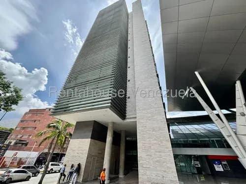 Ss: Vende Oficina 25-22479 En Los Dos Caminos De 102.45 M2