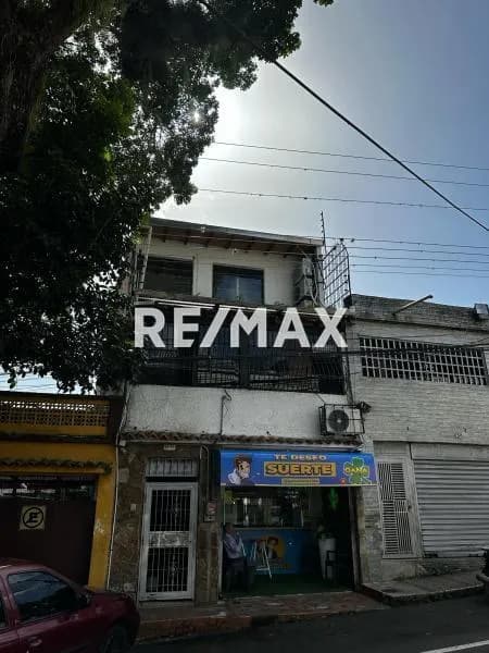 Se Alquila Oficina de 105 mts2 en Barrio obrero
