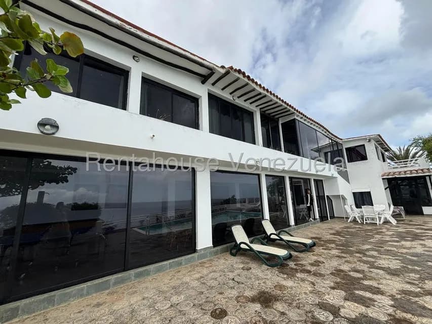 Casa (Multipes Niveles) en Venta en Juangriego, Nueva Esparta