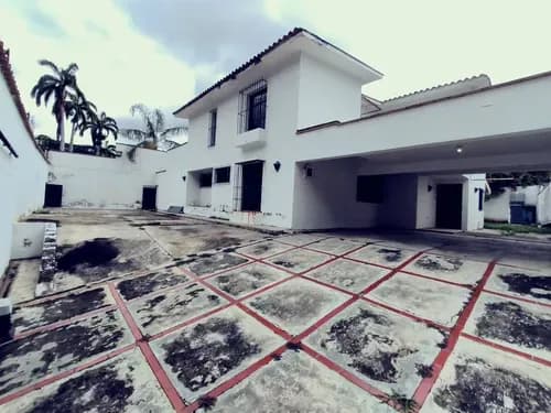 Casa Quinta En Venta: La Viña Av. Principal Valencia