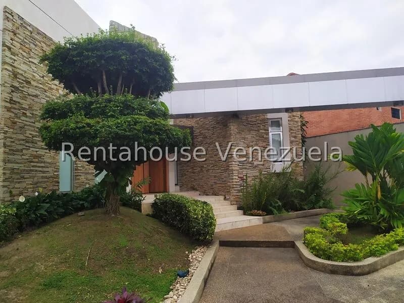 Casa (Duplex) en Venta en Guataparo, Carabobo
