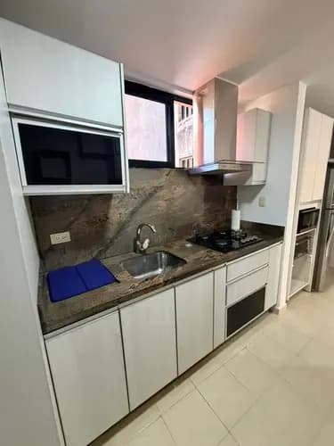 Apartamento Cerca Al Sambil. Lomas De Mañongo 2 Piso, Agua De Pozo Jcrc