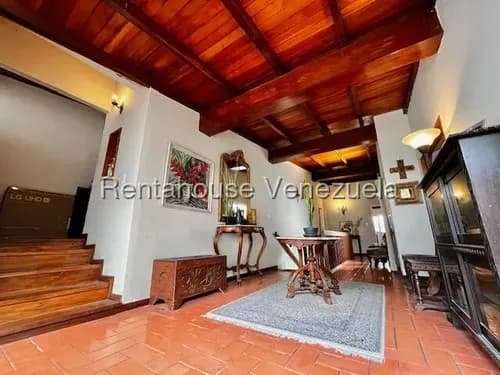 Casa En Venta En Prados Del Este. 26-20265