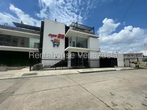 Naty Nz 26-18315 Te Ofrece Este Local Comercial En Alquiler En Del Este