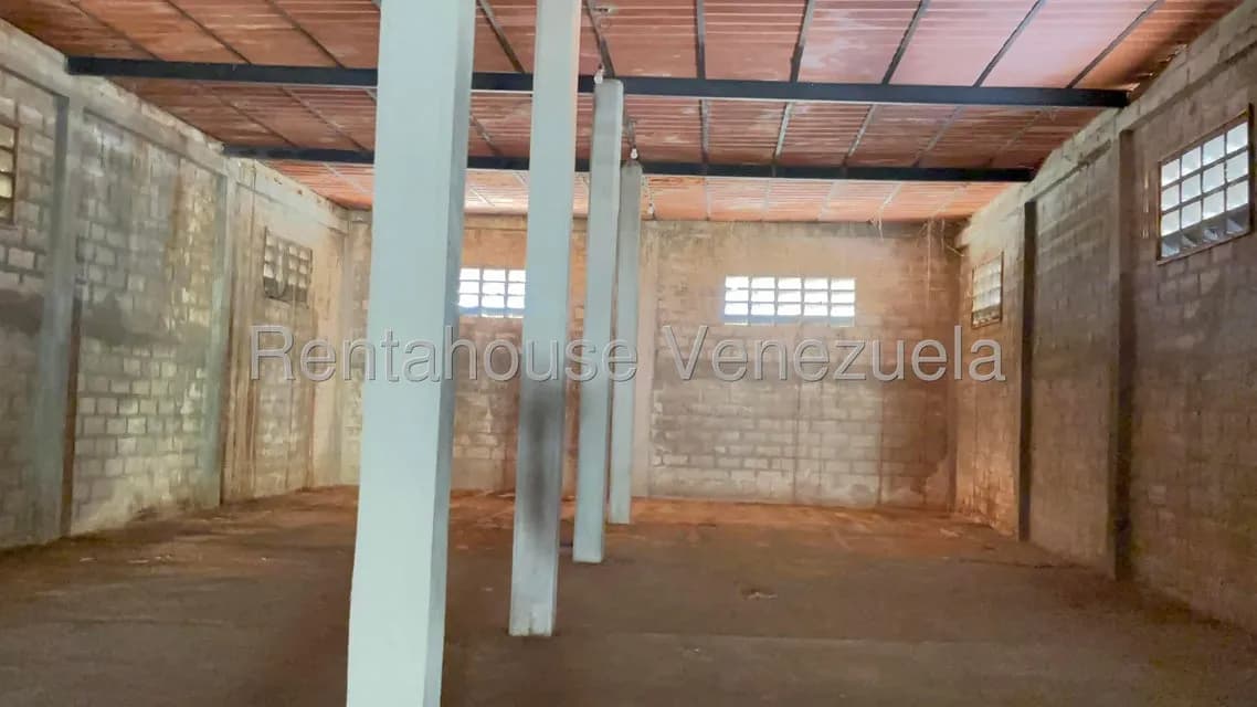 Comercial (Galpon - Deposito) en Venta en Centro San Juan, Guarico