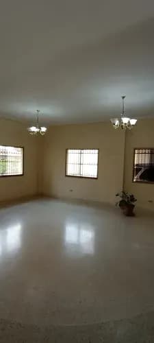 Annic Coronado Vende Amplia Casa En La Urb. Los Nisperos Cód. 308914