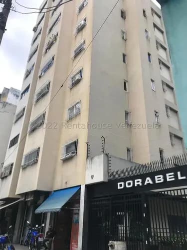 Apartamento En Alquiler Urb. La Candelaria 26-16139 Neyla Cedeño