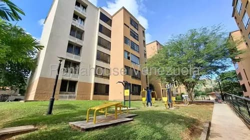 Norma Piña Rah Alquila Hermoso Apartamento, Amoblado Y Equipado En Excelente Ubicación, Canon Con Condominio Incluido. Valle Topacio, Los Jarales S.d. Cod. 26-10344 *** Solo Clientes Durectos ***