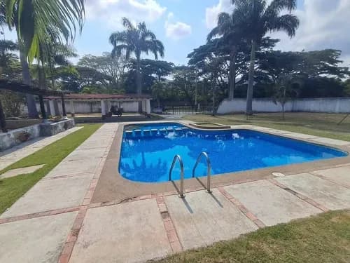Venta De Hermoso Townhouse Amoblado Las Trinitarias La Cumaca San Diego