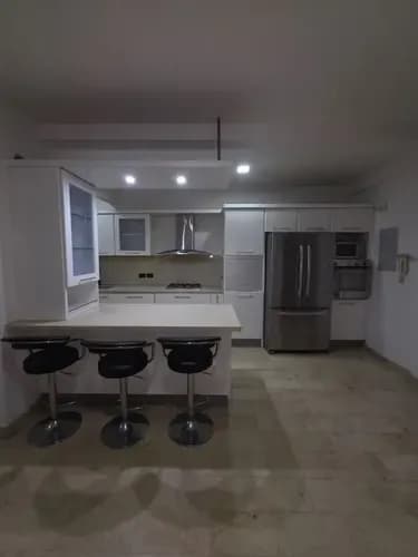 Samir Trosel Vende Town House En Urb Mañongo Resd Alto Saman Naguanagua.