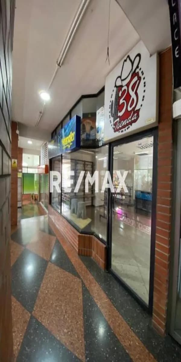 Local Comercial 38 GUARAUNO