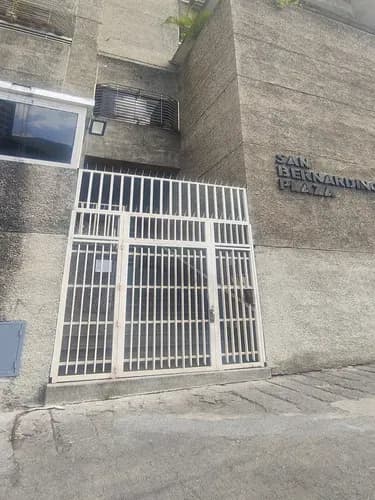 Alquiler De Apartamento Amoblado En La Avenida Panteón (m.c)