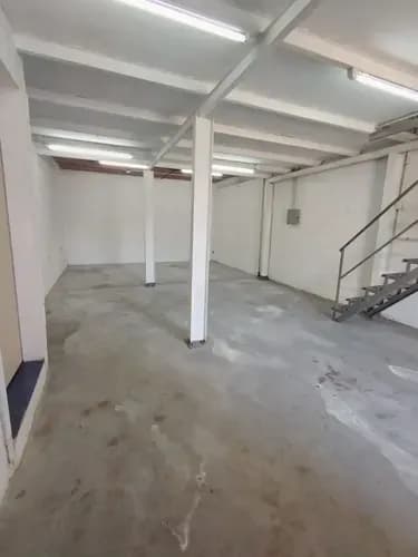 *new Listing* *zona Industrial Castillito En San Diego* *alquiler De Oficina Con Deposito En Total 140 Metros* 1 Baño Puesto De Estacionamiento Excelente Ubicación. An