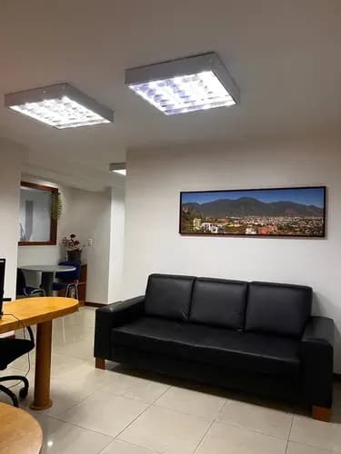 Alquiler De Oficina En Av. Libertador, Municipio Libertador