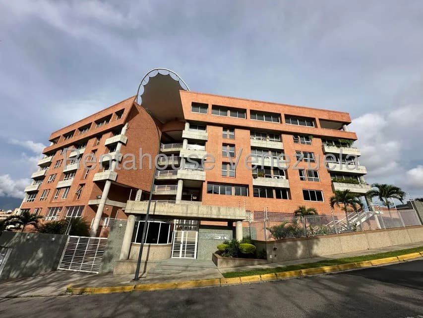 Apartamento (Duplex) en Venta en Lomas del Sol, Distrito Metropolitano
