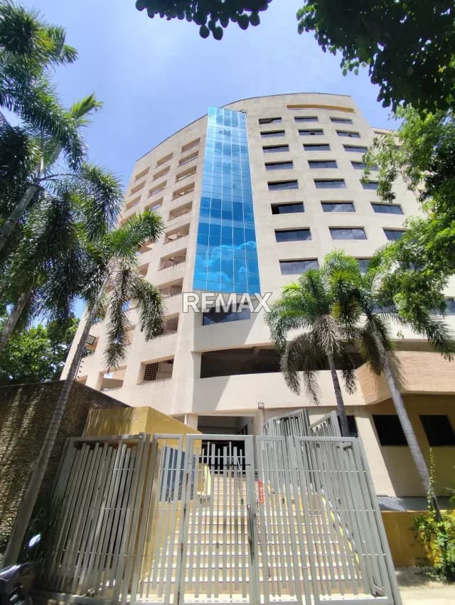 APARTAMENTO EN ALQUILER TIPO ESTUDIO PLANTA ELECTRICA TOTAL EN LA TRIGALEÑA, RES ISLA LARGA