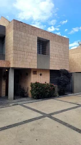 (rg) Venta De Town-house Conj. Resd. Las Lajas Via La Granja - Municipio Naguanagua