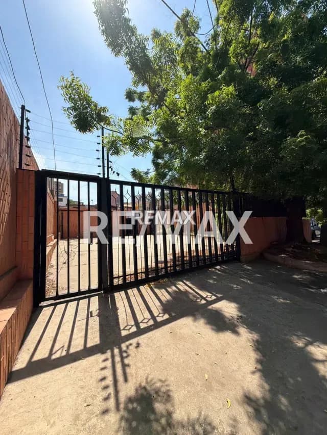 TERRENO EN VENTA EN AVENIDA EL MILAGRO