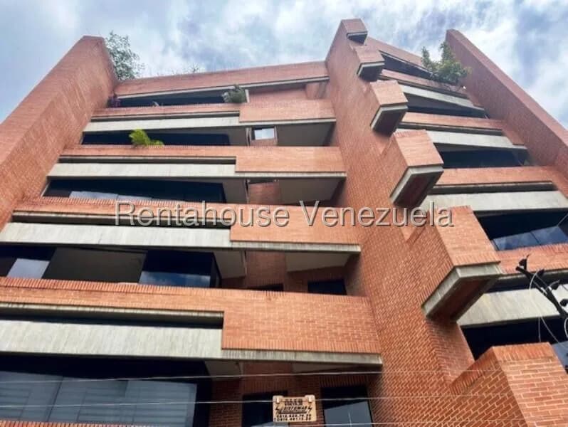 Apartamento (Duplex) en Alquiler en Campo Alegre, Distrito Metropolitano