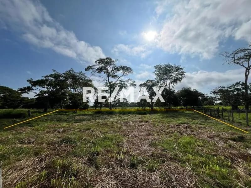 SE VENDE TERRENO DE 1.038,56 M2 EN FINCAS CANTA GRILLO LAS LAPAS, TUCACAS.