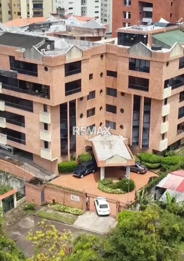 En venta Apartamento
Conjunto Residencial Remanso de Los Naranjos