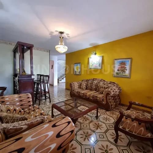 Casa En Venta. La Candelaria. El Limón. Edo. Aragua