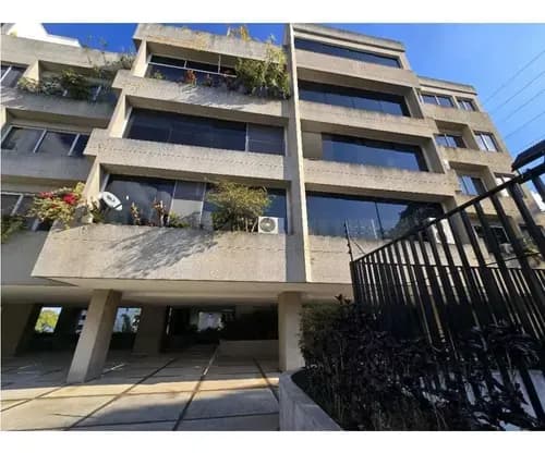 Venta De Penthouse Urbanización Miranda-caracas Con Acabados De Lujo Yq