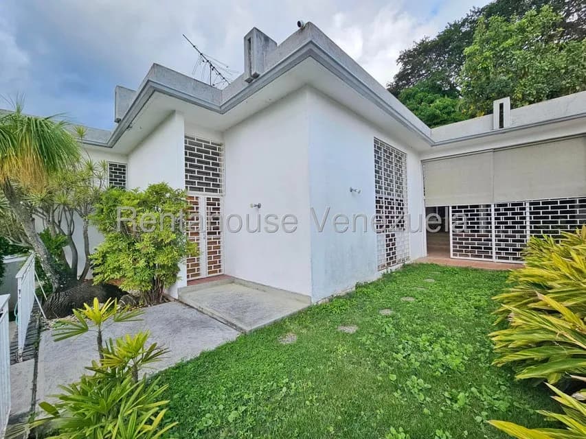 Casa (Multipes Niveles) en Venta en Cumbres de Curumo, Distrito Metropolitano