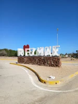 HOTEL POSADA EN PLAYA EL YAQUE, A POCOS METROS DEL MAR, MUNICIPIO DIAZ, ISLA DE MARGARITA