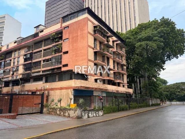 Apartamento para Remodelar en Los Palos Grandes | Excelente Potencial Profesional