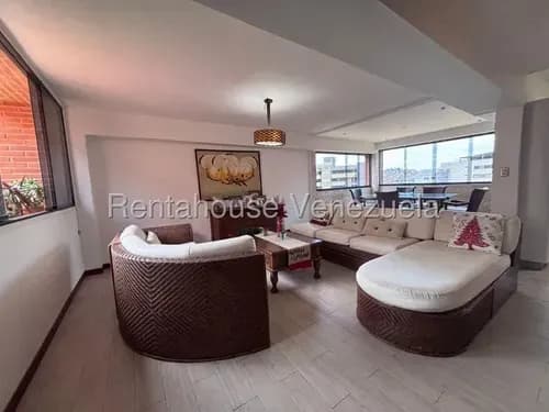 Nc Apartamento En Venta En Tzas. Del Avila Con Clima De Montaña 26-18798