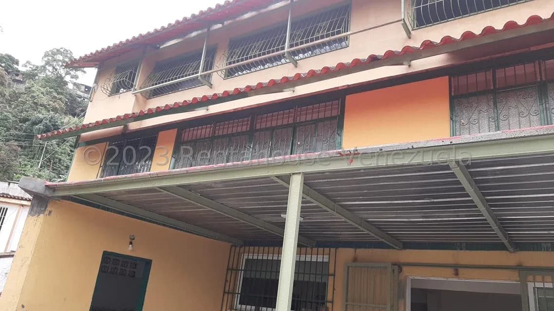 Casa (Multipes Niveles) en Venta en Turumo, Distrito Metropolitano