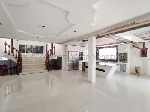 Casa En Venta El Limón Los Rauseos 25-15637 Yb