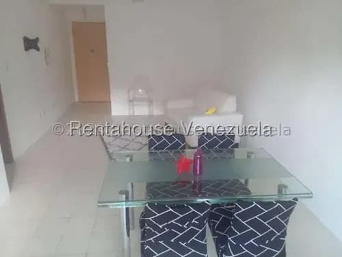 Apartamento En Alquiler Semiamoblado En Los Dos Caminos