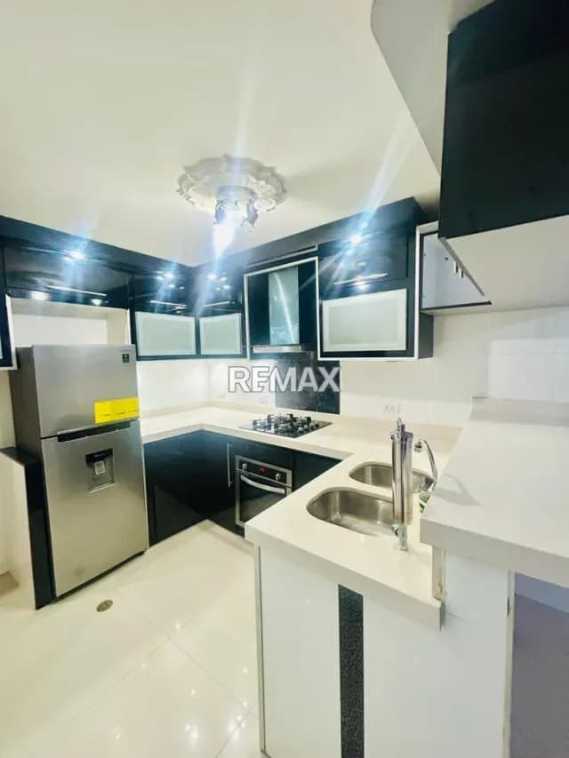 EN VENTA APTO EN RESIDENCIAS AYLIN