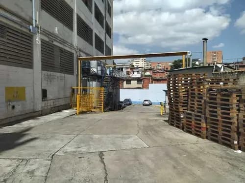 En Venta Planta Industrial 2700m2 Horizonte