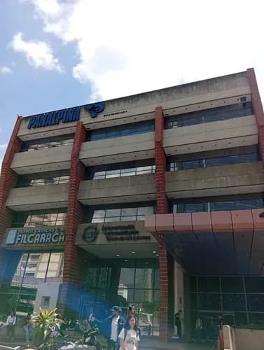 Oficina En Los Cortijos. Alquiler