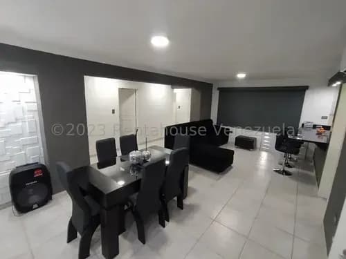 Vive Con Calidad De Vida En Este Apartamento En Venta En El Centro De Maracay Cerca Del C.c. Galerias Plaza 24-15134 Mmarin