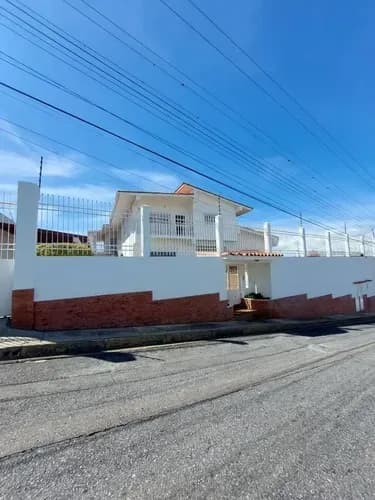 Best House Vende Casa En Colinas De Carrizal