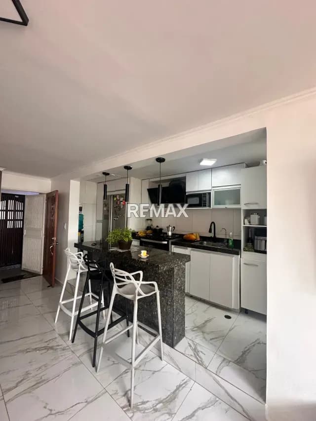 Apartamento en urb. Club hípico Las Trinitarias