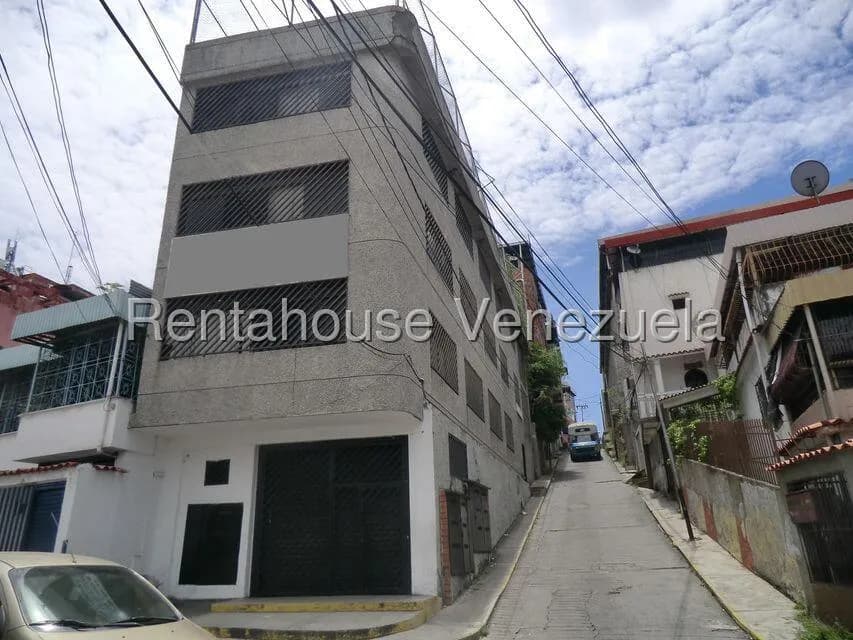 Comercial (Edificio) en Venta en Guatire, Miranda