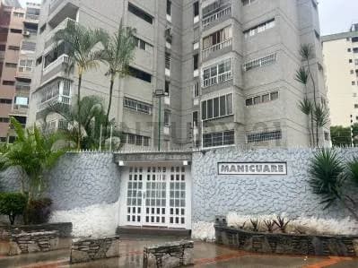 Apartamento amoblado de 97,79 m² en alquiler en el Boulevard de El Cafetal