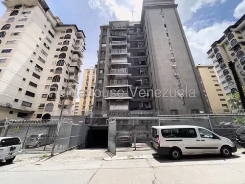 Alquilo Excelente Local A Pie De Calle Con 736 Mt2, Incluye 2 Oficinas De 50 Mts2, 2 Baños, Para Actividad Económica O Empresa De Cualquier Ramo Comercial...santa Mónica !!! Larryo
