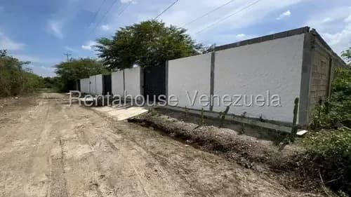 Valeria Chong Terreno Ideal Para Siembras Venta Cabudare Lara El Placer Residencial Economico Código Inmobiliaria Rent-a-house 26-18675