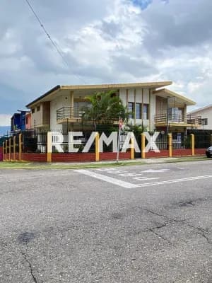 Casa en ALQUILER urbanización Merida